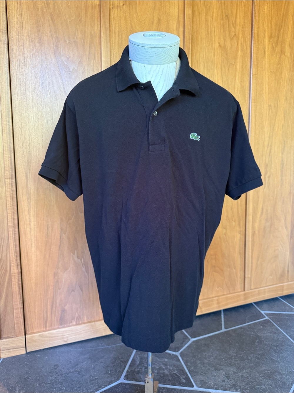 Lacoste Black Short-Sleeve Cotton Pique Polo with Green Croc